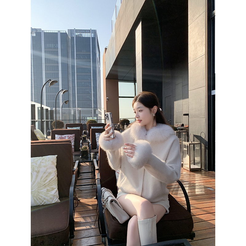 浣熊绒奢贵狐狸毛针织毛衣