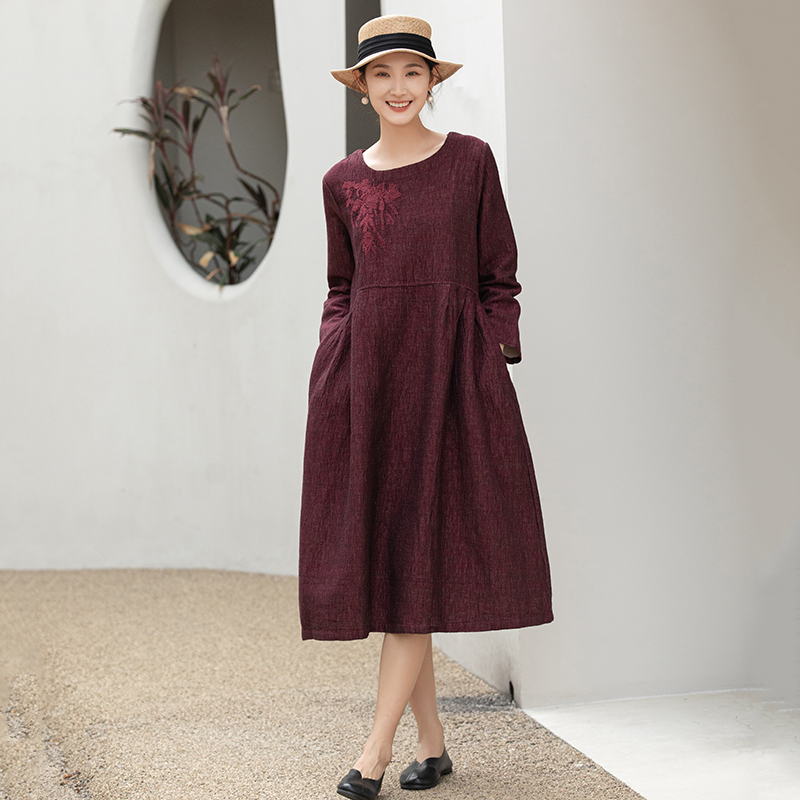 冉裳原创酒红色文艺刺绣亚麻长裙