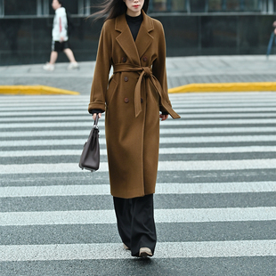 2024冬季新款轻奢老钱风30山羊绒双排扣长款大码加厚女羊绒大衣