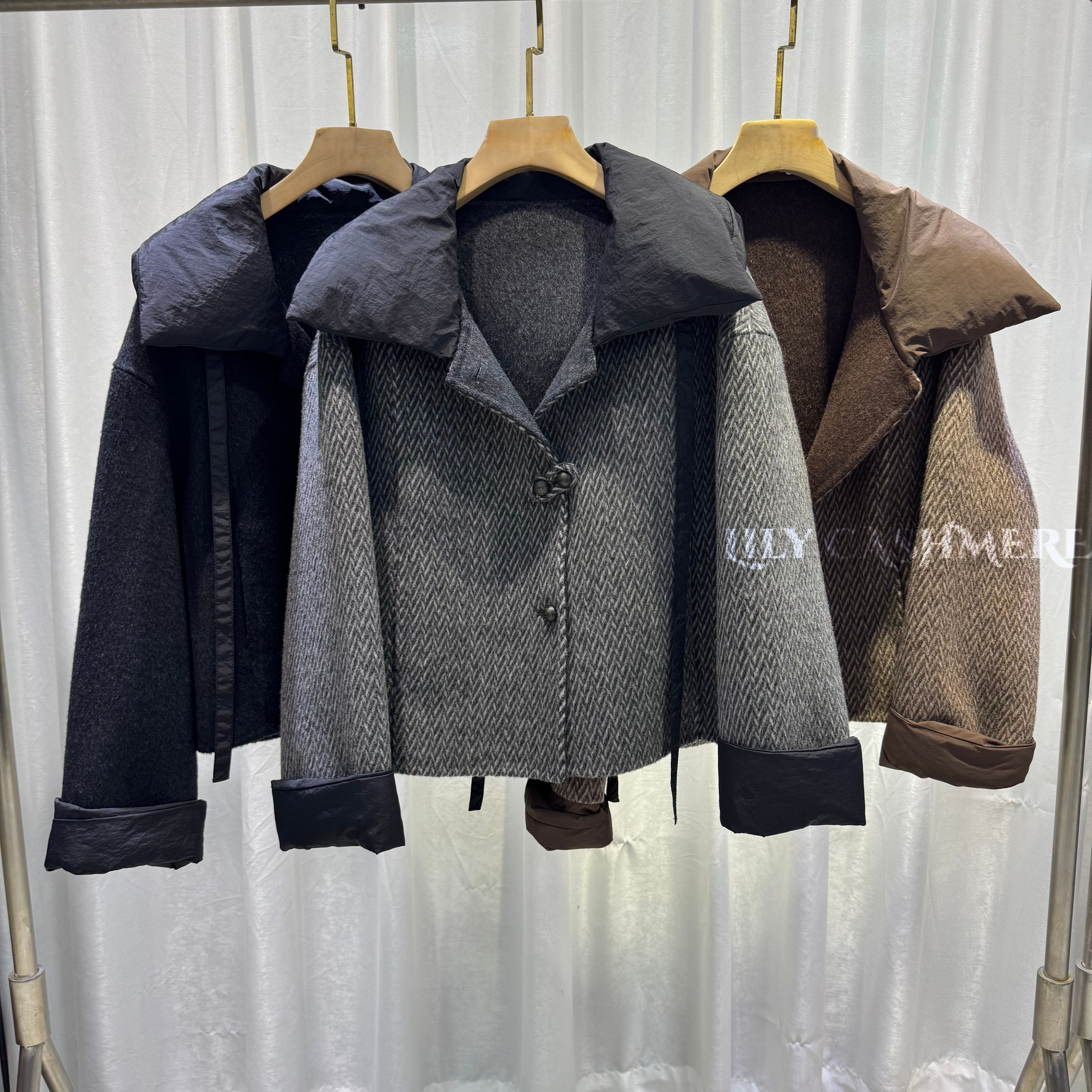 大翻领双面羊绒大衣短款