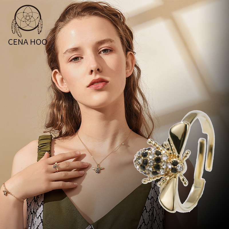 CENA HOOÅ·ÃÀ¸´¹ÅÃ۷俪¿Ú½äָʱÉÐΨÃÀ¼òÔ¼°Ù´î¸öÐÔ¹ëÃÛÅ®ÓÑÀñÎï