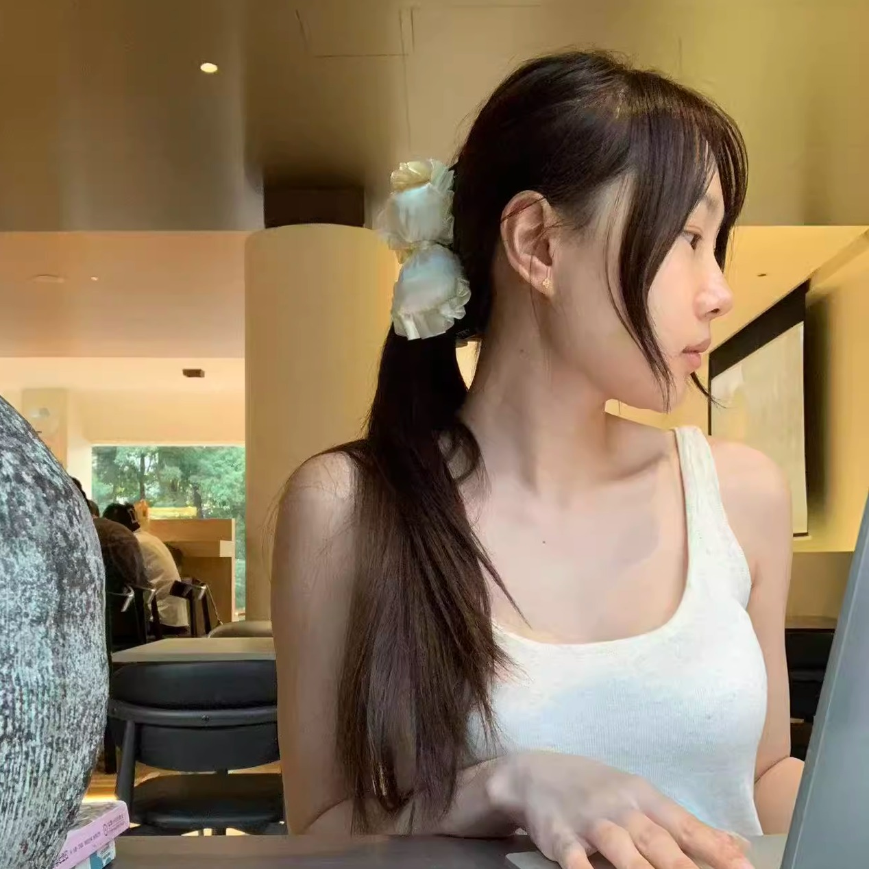 韩系温柔布艺充棉大蝴蝶结枕头香蕉夹软绵绵发夹女后脑勺抓夹