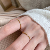 超细钛钢不掉色金色精致戒指时尚 简约素圈冷淡风装 饰食指戒可叠戴
