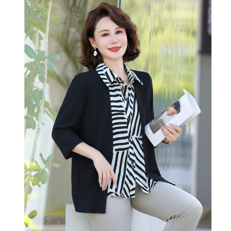 妈妈秋装假两件上衣中老年女装春秋薄款针织衫长袖洋气开衫50