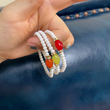 本店订单+1元即可换购一条手链 随机不可指定哦，每单可多换