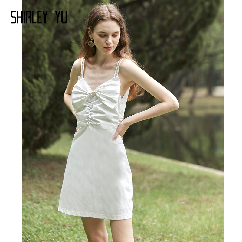 新款白色吊带修身名媛性感小礼服