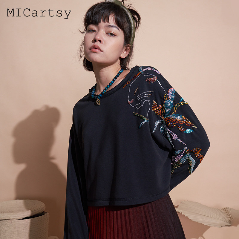 MICartsy王紫珊早春新款花豹钉珠短卫衣女上衣宽松小众设计感