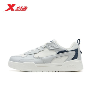 特步男鞋皮面板鞋2025冬季新款轻便小白鞋百搭运动鞋975419310048