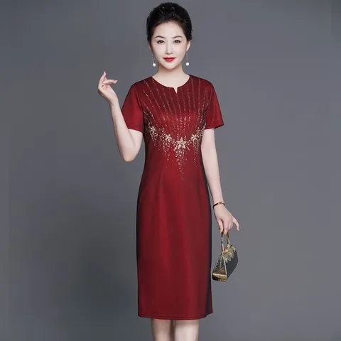 高端显瘦新款连衣裙妈妈婚礼服喜婆婆年轻款气质婚宴装丈母娘时尚