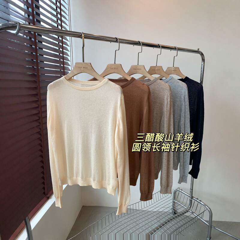 THEWOW 三醋酸山羊绒 软糯亲肤罗纹收针工艺合身版圆领长袖针织衫