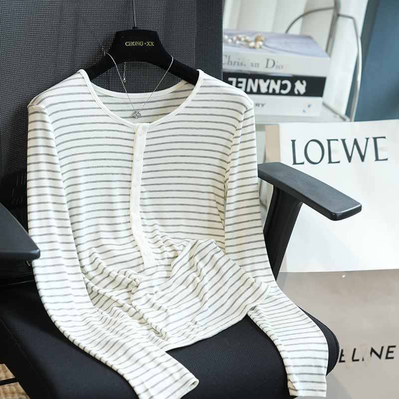 虫小小 莱赛尔亨利领长袖T恤女薄款修身显瘦内搭打底衫秋季A49H