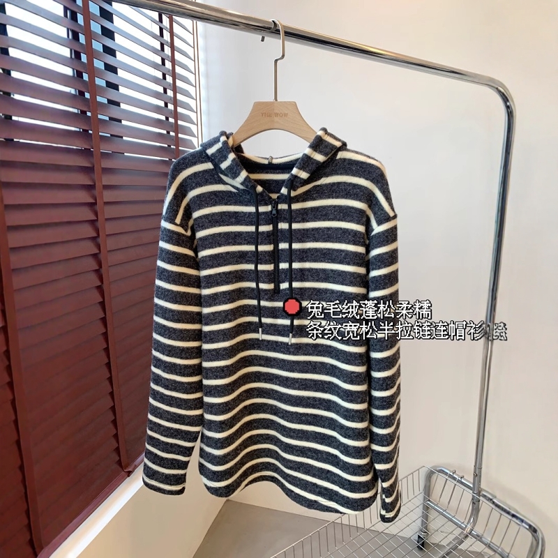 THEWOW 氛围感 兔毛绒蓬松柔糯黑灰白条纹宽松版半拉链落肩连帽衫