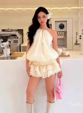 越南小众设计挂脖露背收腰蓬蓬短裙仙女气质纯欲沙滩度假连衣裙