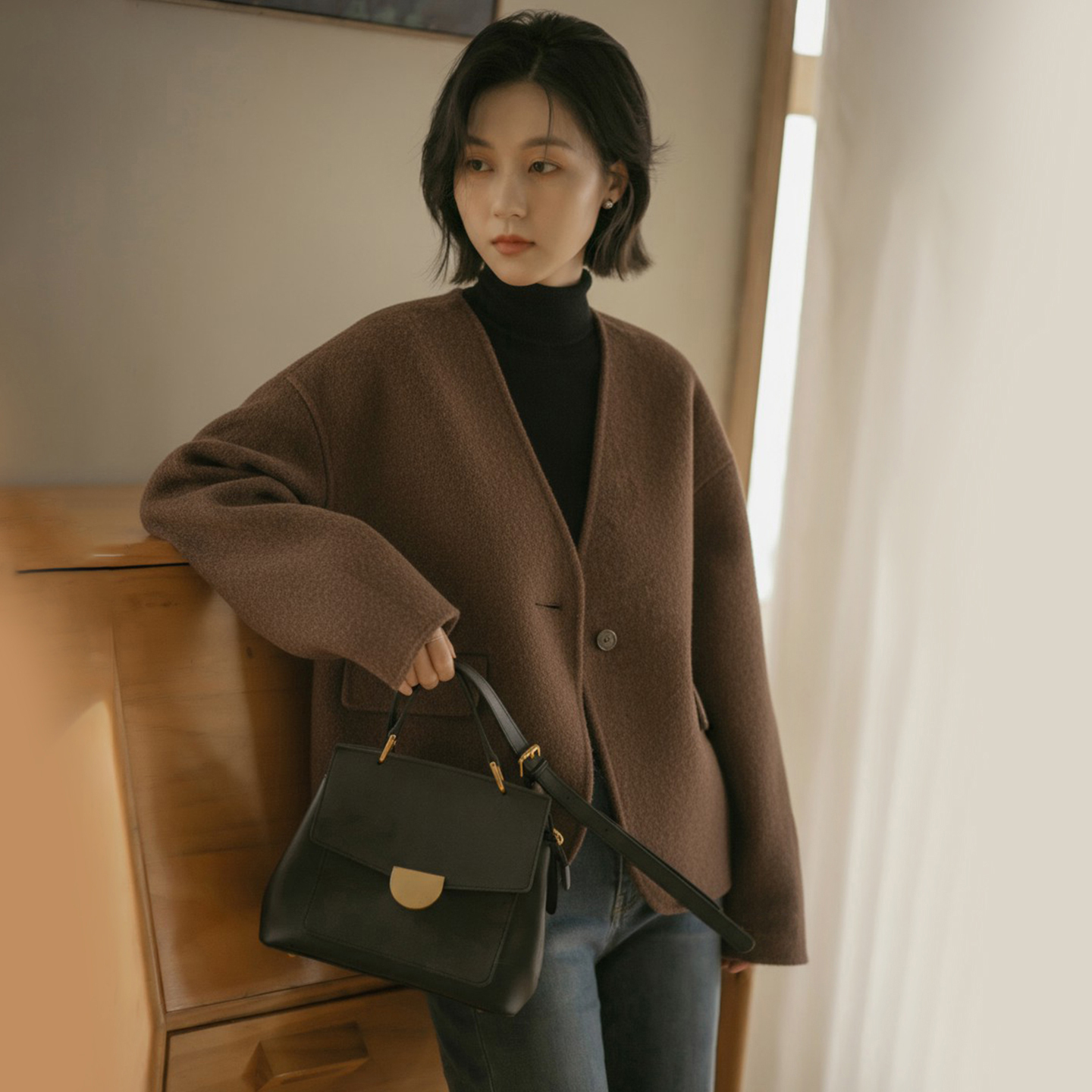 无谓韩式文艺2025年冬季新款女装宽松小个子V领气质毛呢外套女