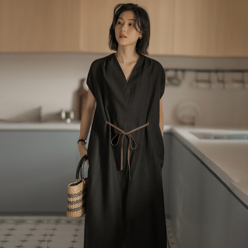 无谓韩式文艺2026夏季新款女装V领气质直筒宽松收腰亚麻连衣裙女