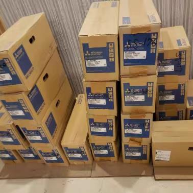 HC-UFS502B/HC-UF502BW01-S1 三菱伺服电机全新质保一年 欢迎询价