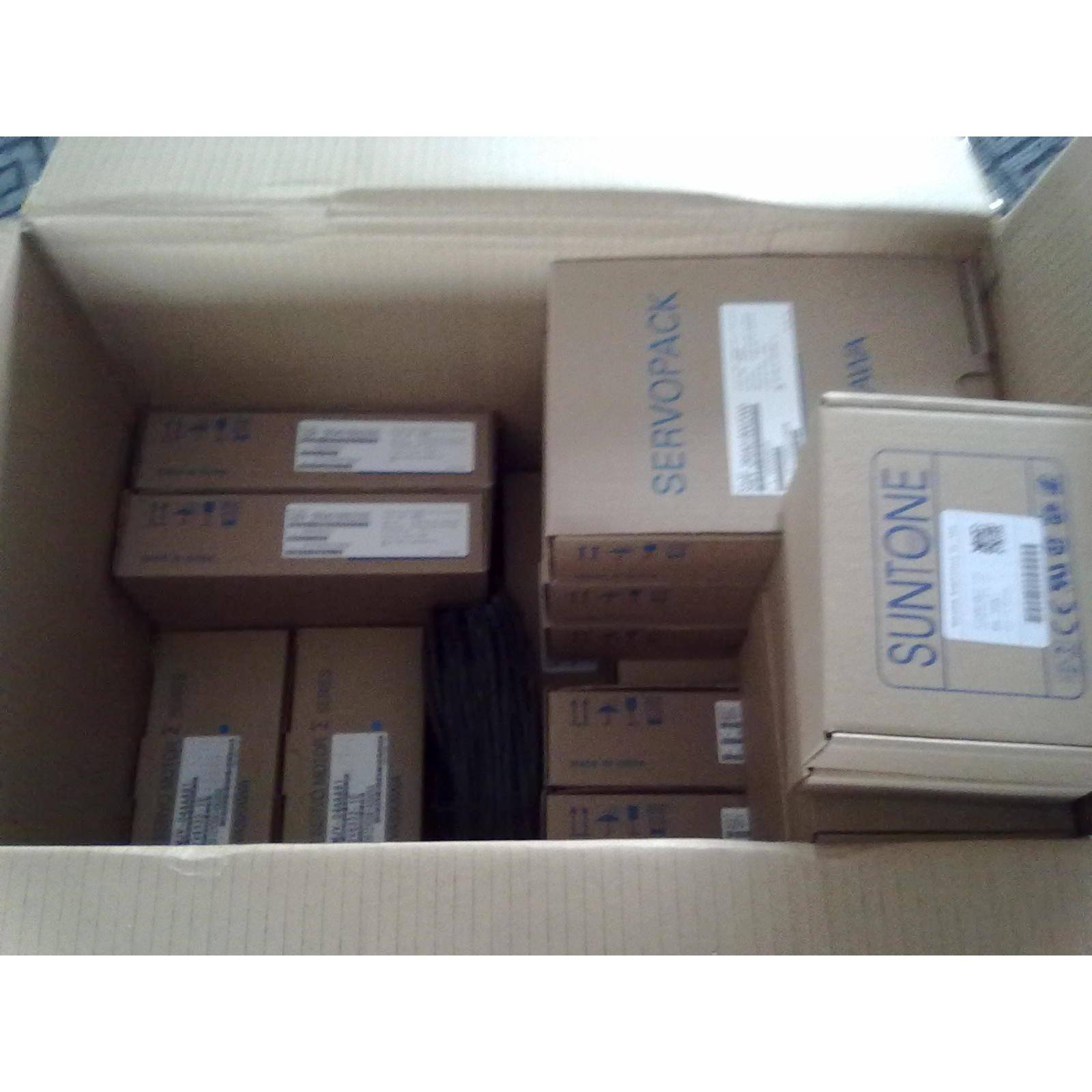 安川电机SGMAV-02A3A2S 安川200W带油封 当天发货