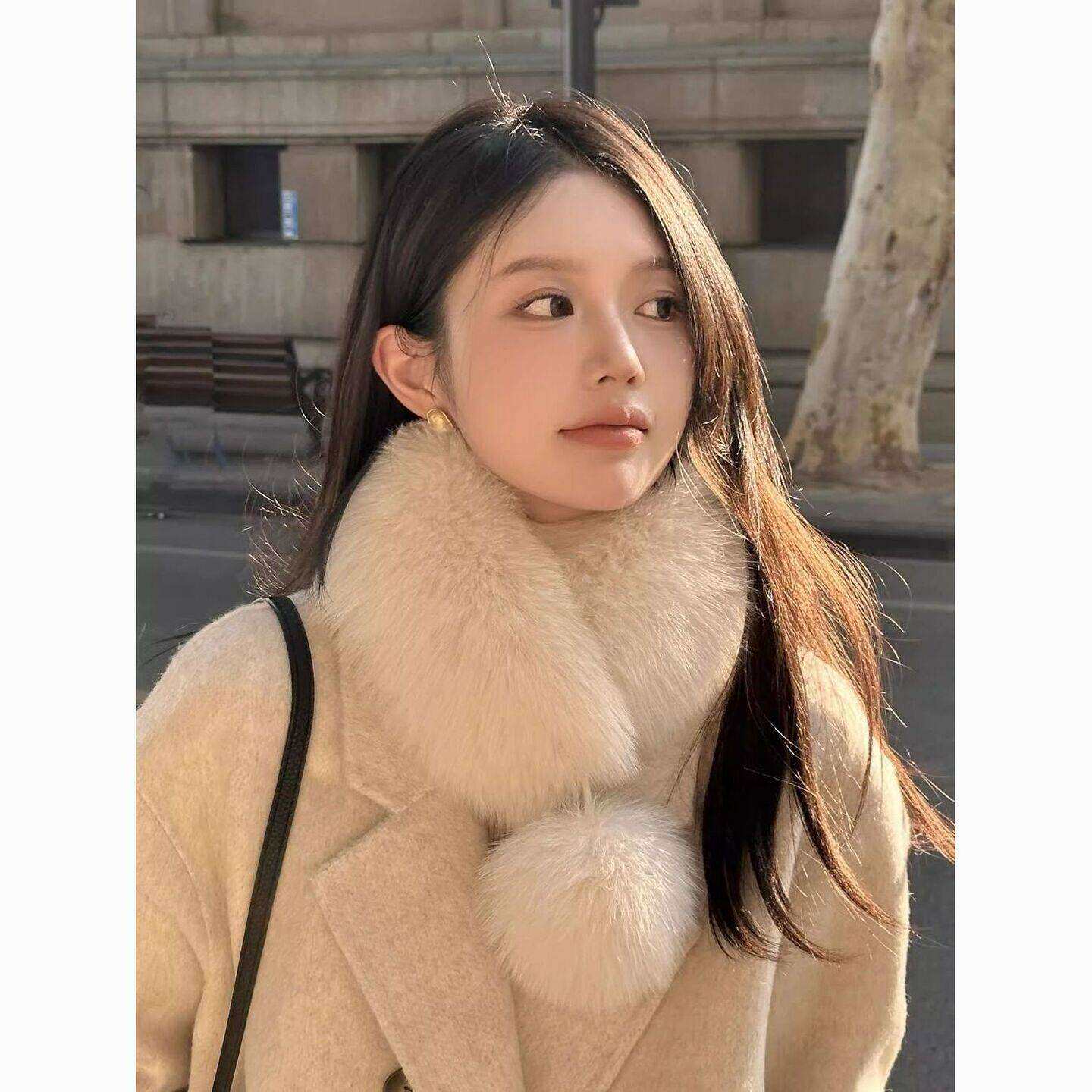 精致小围巾大毛球围脖 冬季仿狐狸毛女温暖百搭新款毛绒皮草围巾