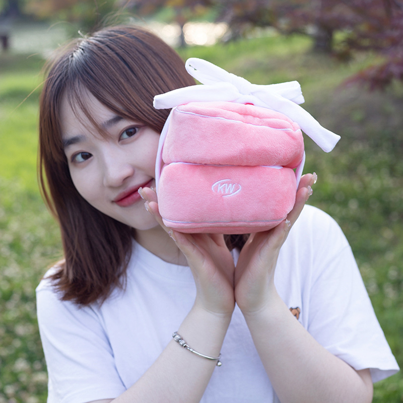 夏日告白爱心大钻戒天作之合创意玩偶爱心毛绒玩具钻戒送女友礼物