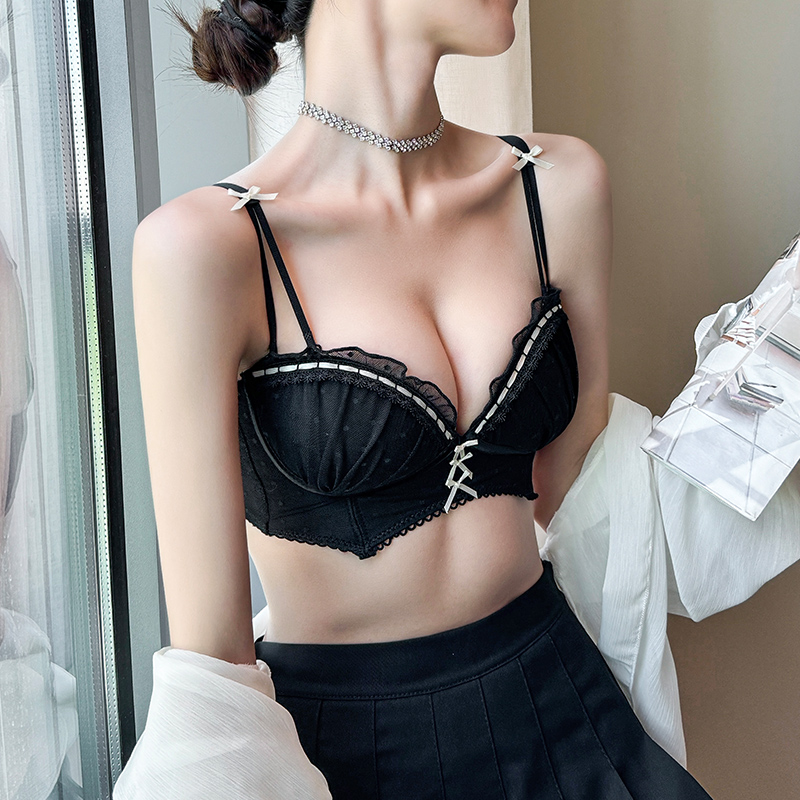 小胸聚拢内衣女纯欲蕾丝性感抹胸