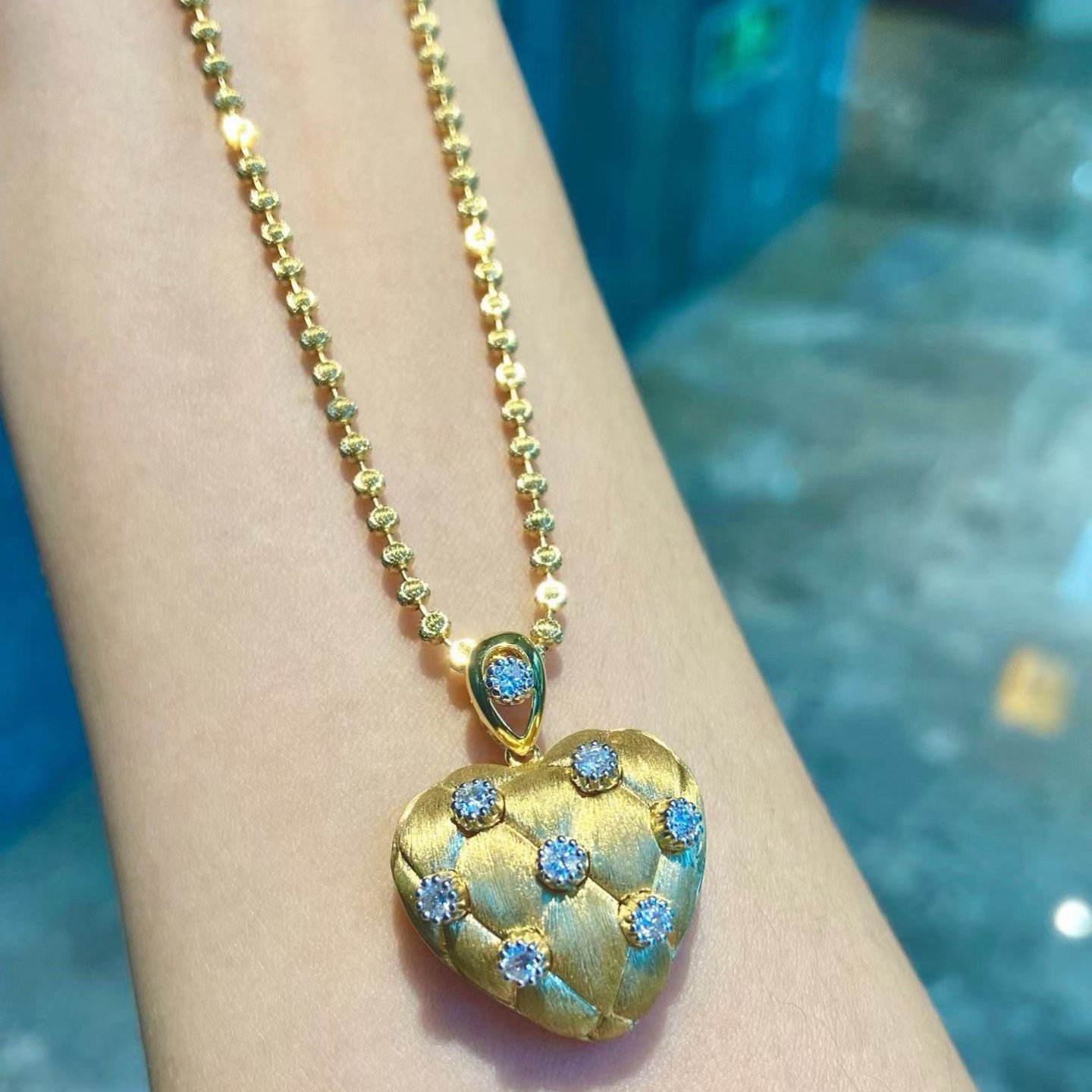 ZJ珠宝18k金重金厚镶镶嵌钻石爱心吊坠经典简约高贵典雅ins风链坠