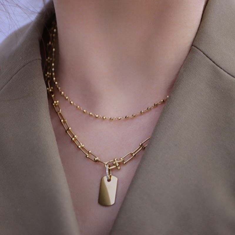 ZJ珠宝18k金方牌钻石吊坠个性真钻简约百搭ins链坠送礼物可刻字