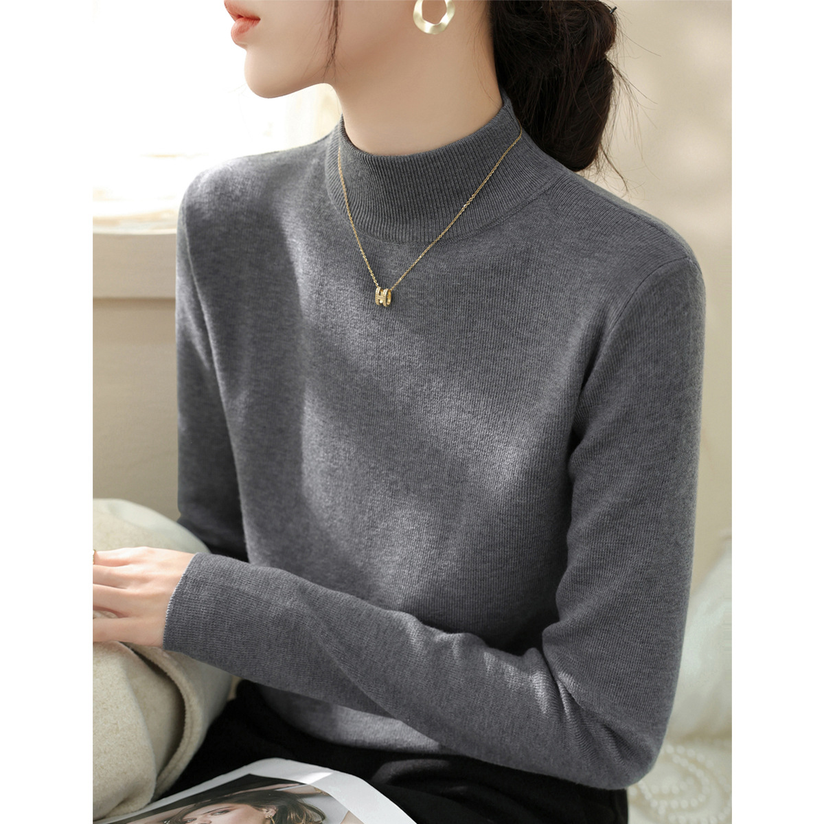 高级感黑色百搭长袖打底衫内搭针织半高领毛衣2025秋冬新款上衣女