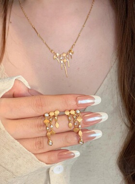 法式轻奢复古个性设计感拉丝不规则流苏项链耳钉镶钻时尚气质套装