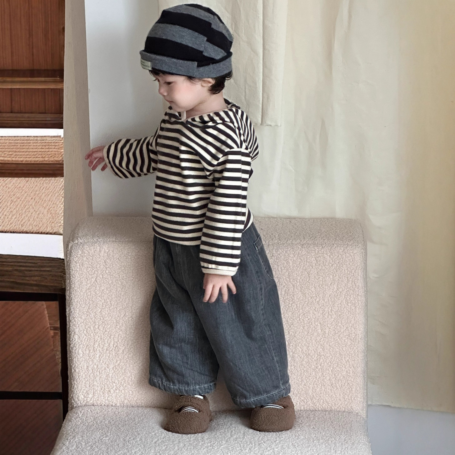 婴儿2025秋季新款条纹长袖T恤男女宝宝韩版洋气百搭宽松连帽卫衣
