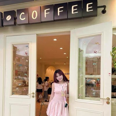 甜美粉色格子无袖背心连衣裙女夏季法式小众设计感收腰短款花苞裙