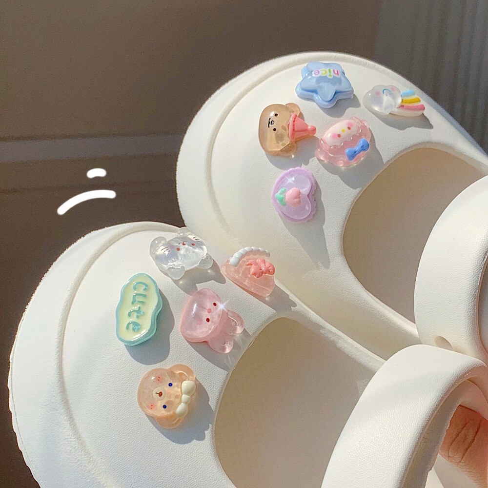 少女心可爱小熊小兔子洞洞鞋花扣图片