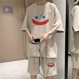 卡其色