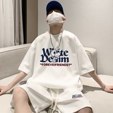 白色