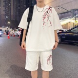 白色