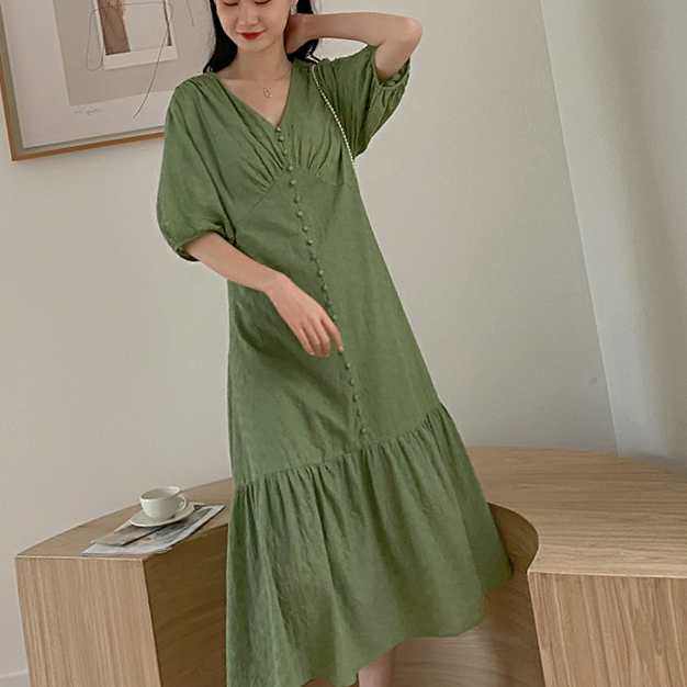 爱蔷薇智熏法式V领白色连衣裙子宽松女仙夏季大码显瘦中长款