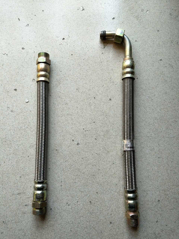 北方奔驰北奔重卡发动机气泵空压机高压出气管 蛇皮软管配件备件