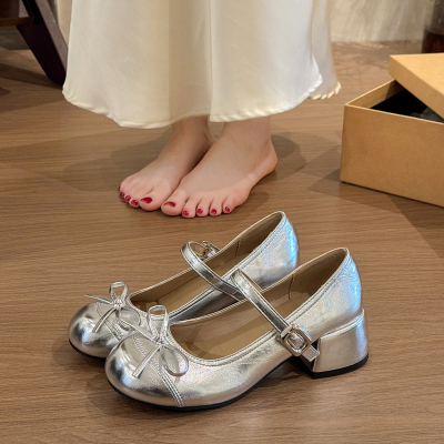 银色复古法式蝴蝶结粗跟浅口单鞋