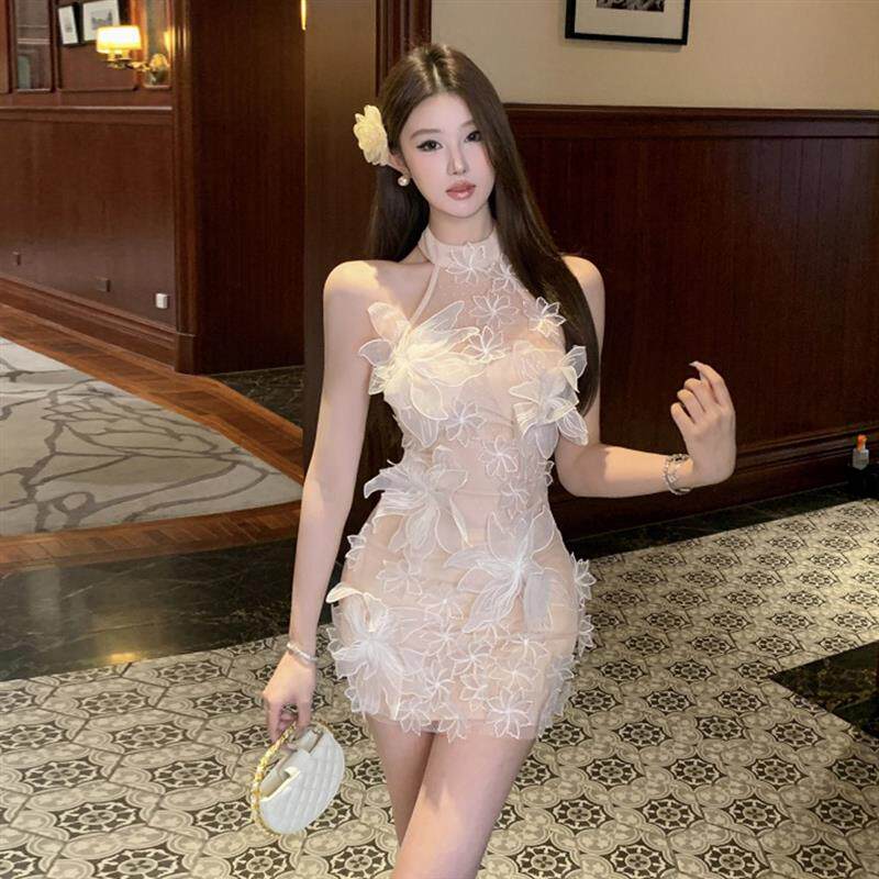 高级感立体花朵网纱无袖挂脖纯欲包臀裙气质优雅名媛短款连衣裙女
