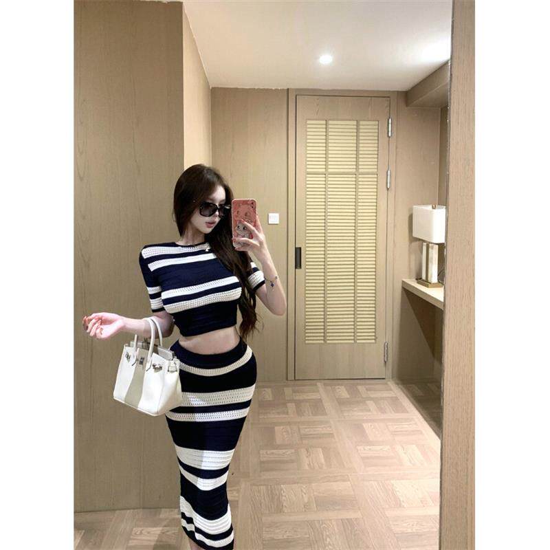撞色条纹圆领短袖针织T恤女夏季御姐轻熟风套装包臀半身裙两件套