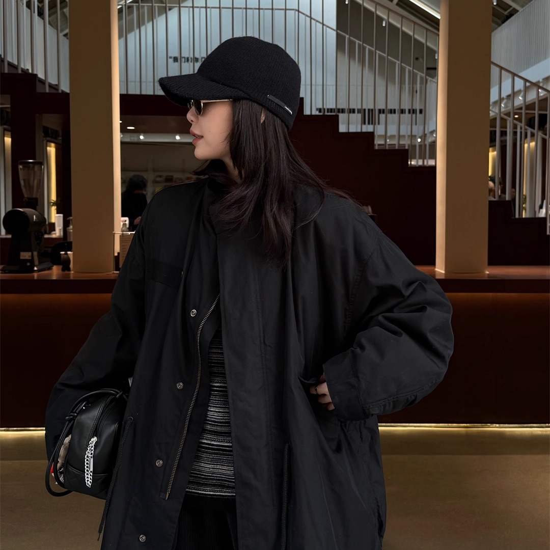 可拆卸两色派克羽绒服外套