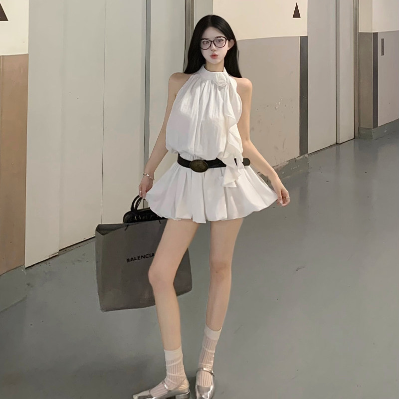 法式飘胸花挂脖子连衣裙2025连衣裙