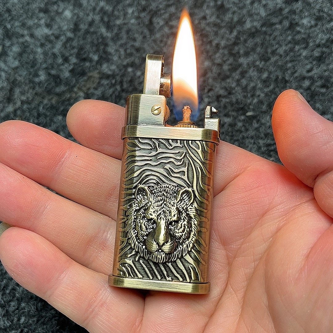 自动弹射煤油打火机 一键点火打火机 老式经典煤油打火机 包邮