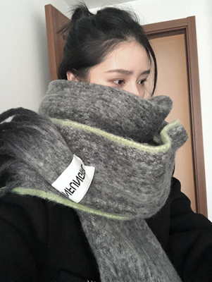 围巾女款秋冬季氛围感2023新款高级感保暖加厚披肩两用护颈围脖灰