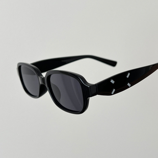 ins方形墨镜女夏季 潮牌2025新款 黑色眼镜网红街拍太阳镜 TAAK