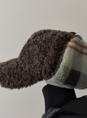 TAAK日本羊羔毛格纹飞行帽子女冬季复古保暖护耳帽鸭舌帽雷锋帽男