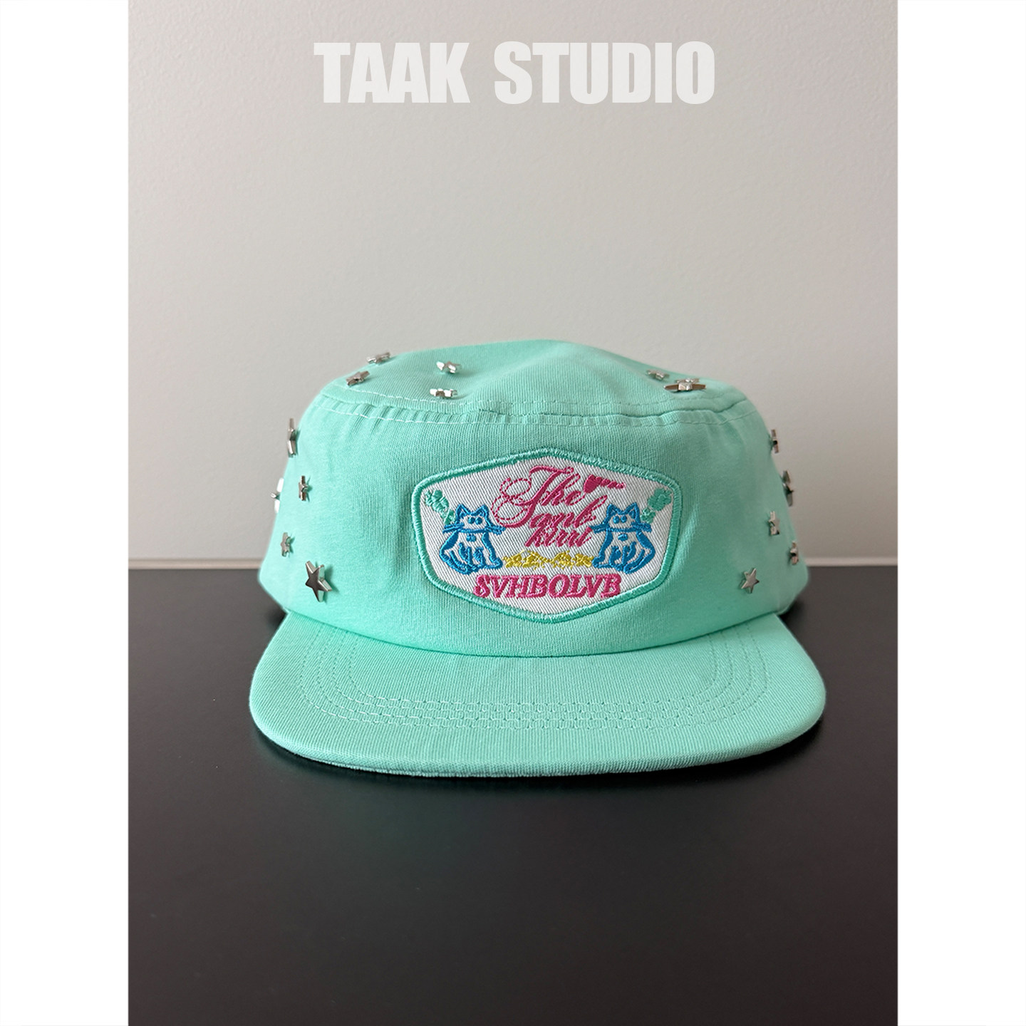 TAAK新款薄荷绿小猫铆钉五角星平顶药盒帽鸭舌帽子女显脸小棒球帽
