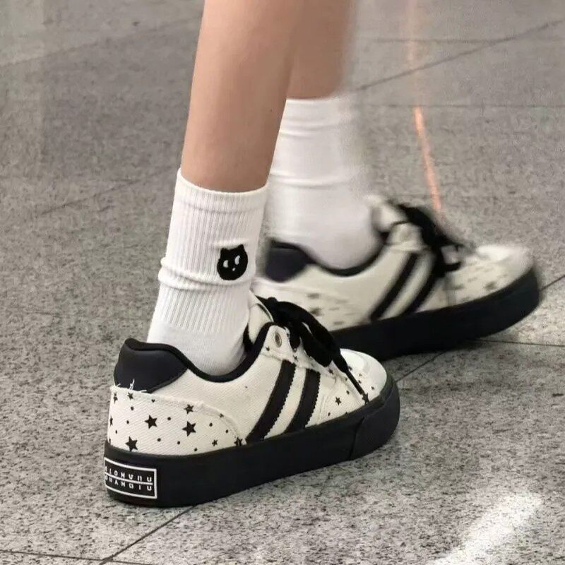 星星帆布鞋女2026新款小众韩系厚底滑板鞋学生百搭校园风休闲鞋潮