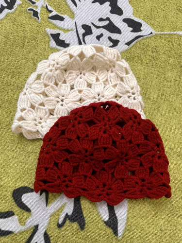 镂空花朵羊毛手工编织毛线帽子