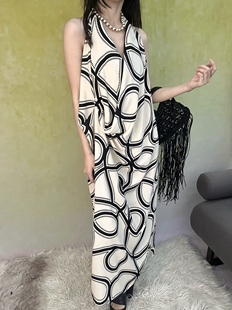 ANTIMOON意大利假日黑白艺术线条印花度假风慵懒宽松垂荡连衣裙