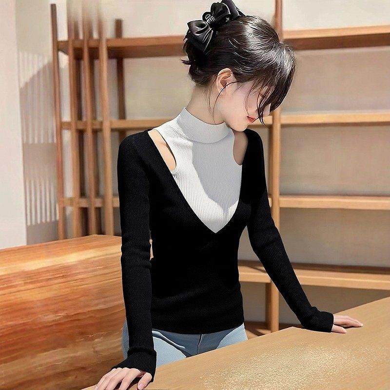 纯欲辣妹撞色假两件V领针织衫女秋冬气质高级感修身露肩打底上衣,模玩/动漫/周边/娃圈三坑/桌游,Cosplay女装/cos女装,淘宝优惠券,粉丝福利购,淘宝优惠卷